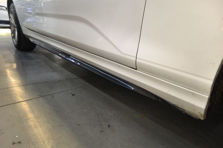 凯迪拉克CT4 2021款 28T 风尚型局部细节9001