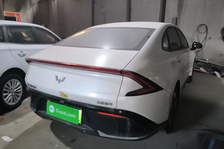 五菱汽车 五菱E5 2024款 410km 标准版车身外观7