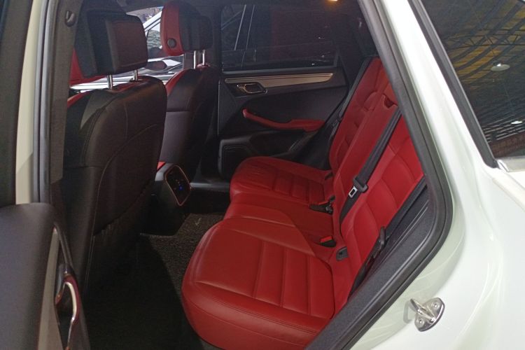 保时捷 2017款  Macan Turbo 3.6T中控内饰21