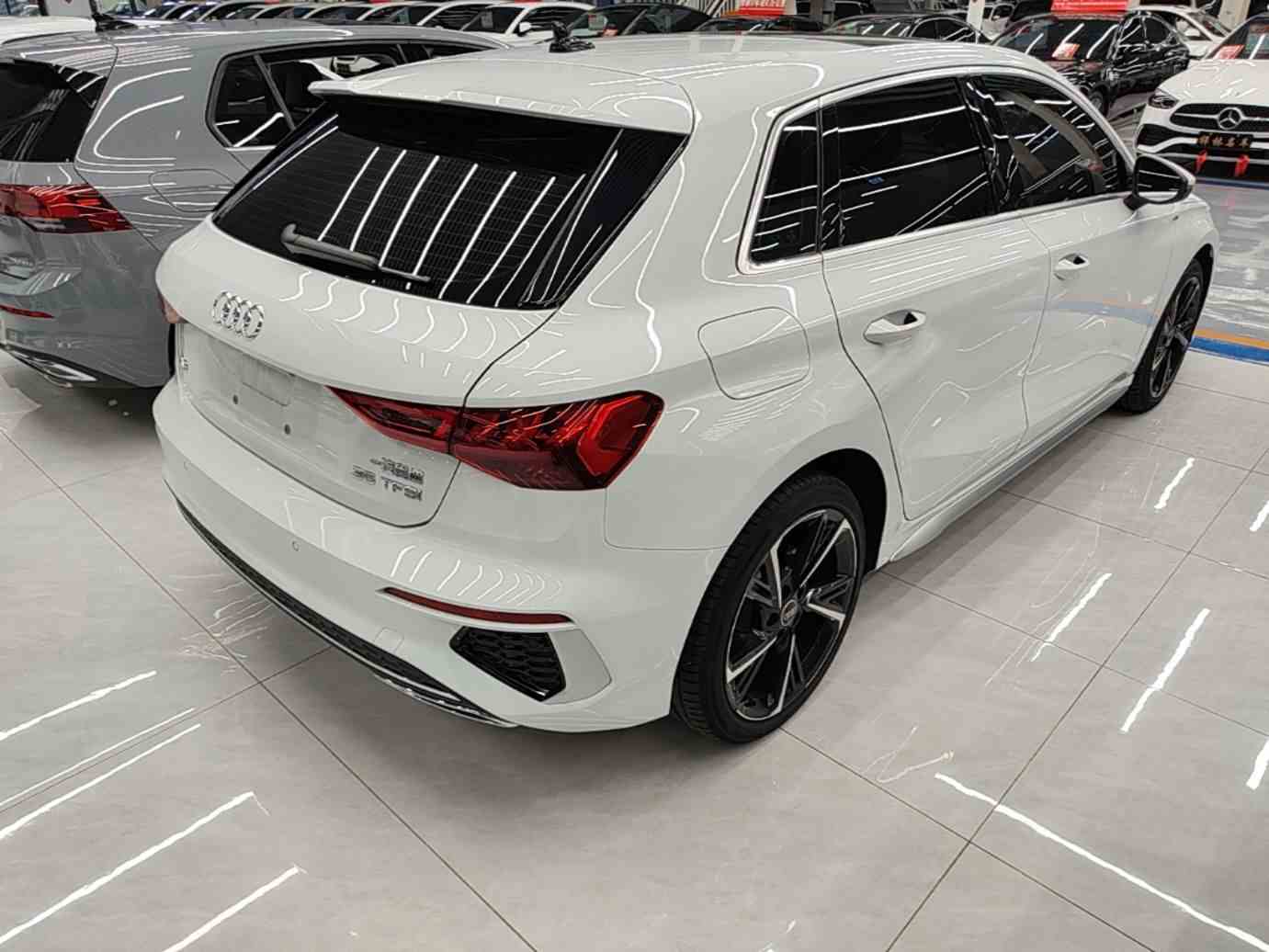 奥迪A3 2024款 Sportback 35 TFSI 时尚运动型(5)