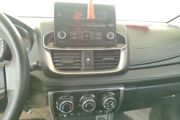 丰田 YARiS L 致炫 2021款 1.5L CVT领先版局部细节16