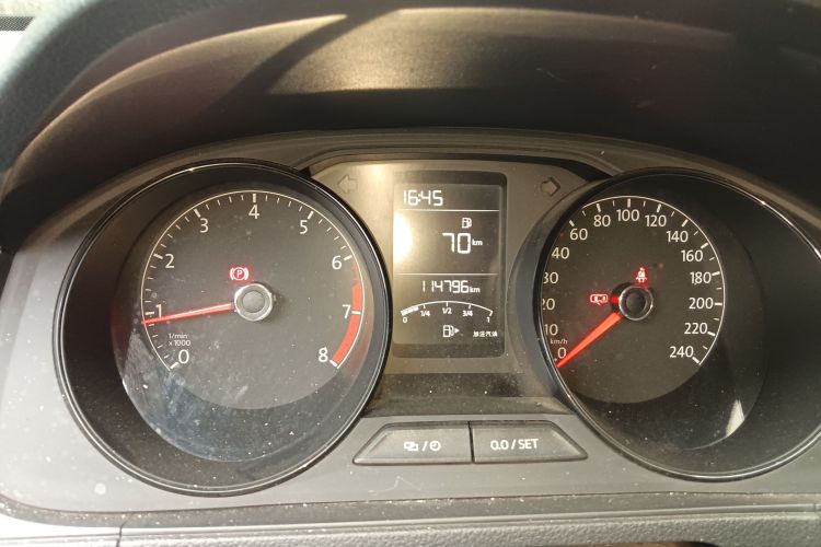 大众 朗逸 2017款 1.6L 手动风尚版中控内饰14