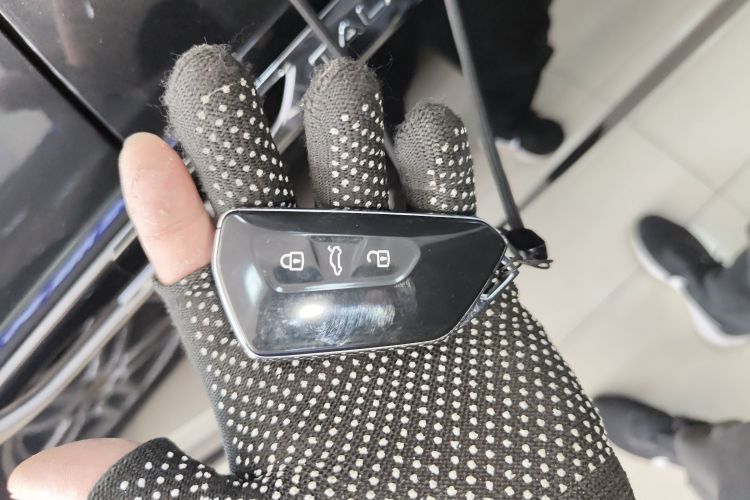 大众 揽境 2023款 改款 380TSI 四驱豪华佳境版Pro 7座中控内饰7001