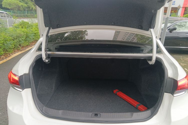 别克 英朗 2021款 典范 1.5L 自动精英型局部细节23