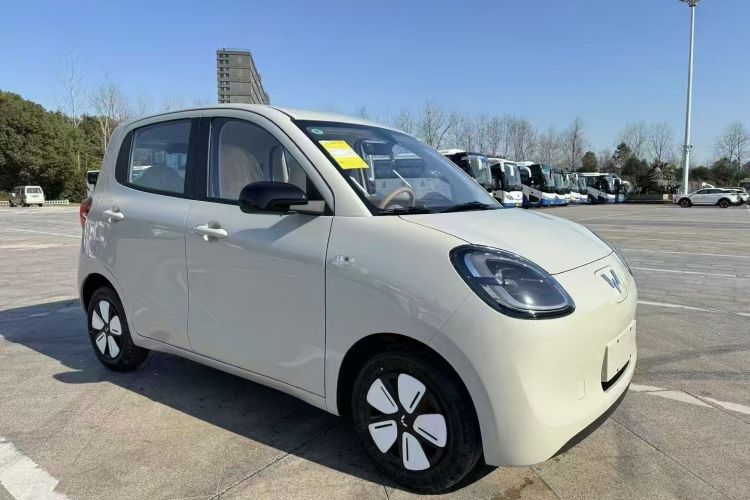 五菱汽车 宏光MINIEV 2025款 四门版 进阶款车身外观3