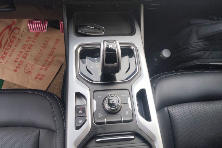 吉利汽车 豪越 2020款 1.8TD DCT豪华型 7座中控内饰18