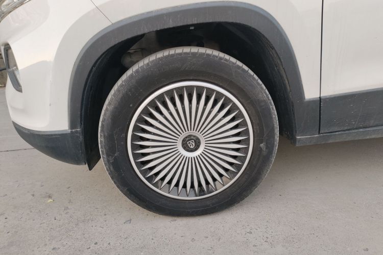 宝骏510 2017款 1.5L 手动舒适型车身外观6007