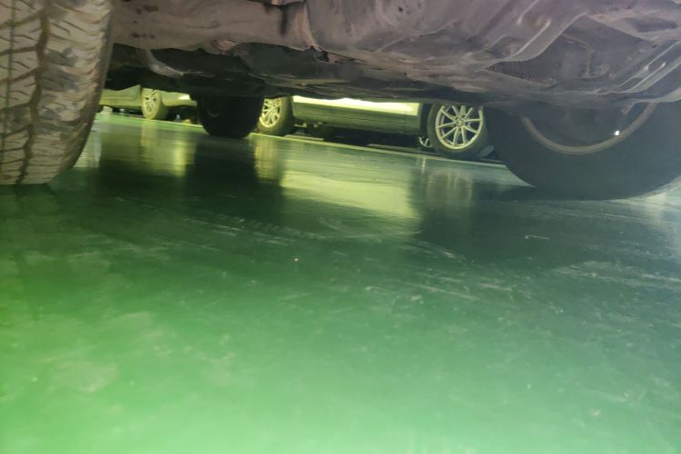 丰田 普拉多 2015款 2.7L 自动标准版局部细节9001