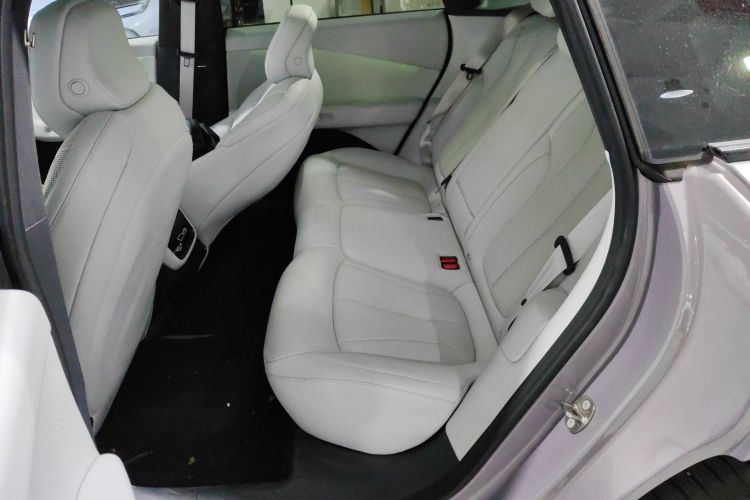 小鹏P7+ 2024款 长续航 Max中控内饰7004