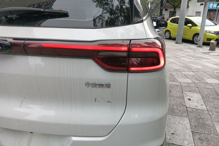 奇瑞 瑞虎7 2022款 超能版 1.6T DCT超能英雄车身外观9