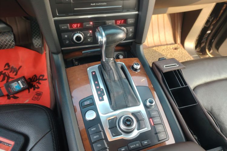 奥迪Q7 2014款 35 TFSI 运动型中控内饰18