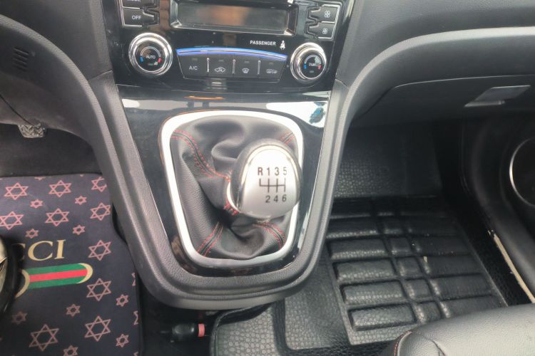 哈弗H6 2015款 升级版 1.5T 手动两驱精英型局部细节18