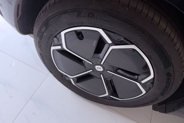 小米汽车 小米YU7 2025款 超长续航后驱版车身外观6008