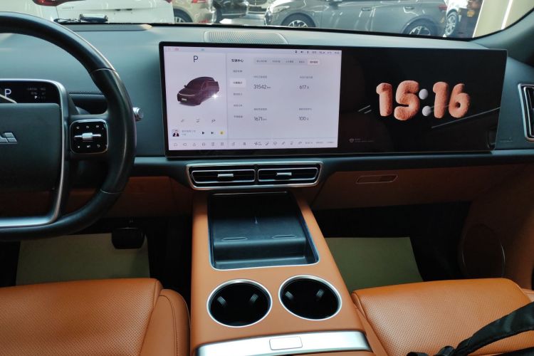 理想汽车 理想L8 2023款 Pro中控内饰16