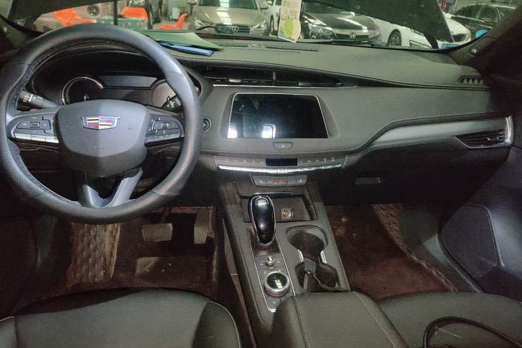凯迪拉克XT4 2020款 改款 28T 两驱领先型中控内饰7002