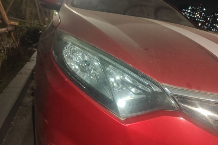 长安 逸动 2016款 XT 1.6L 自动俊酷型车身外观8