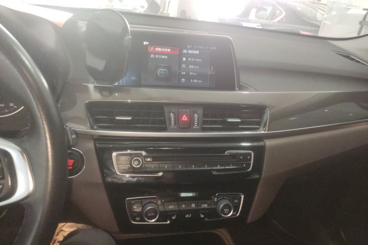 宝马X1 2018款 xDrive20Li 尊享型局部细节16