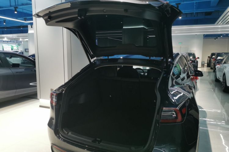 特斯拉 Model Y 2024款 后轮驱动版机舱底盘23