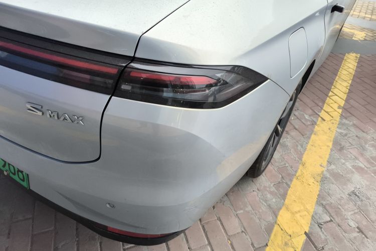 埃安 AION S MAX 2024款 70 星耀版车身外观9