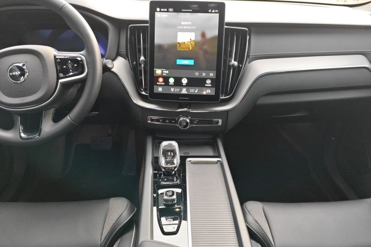 沃尔沃XC60新能源 2026款 插电式混动 长续航四驱智远极夜黑版中控内饰16