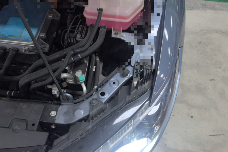 小鹏P5 2022款 460E+局部细节9007