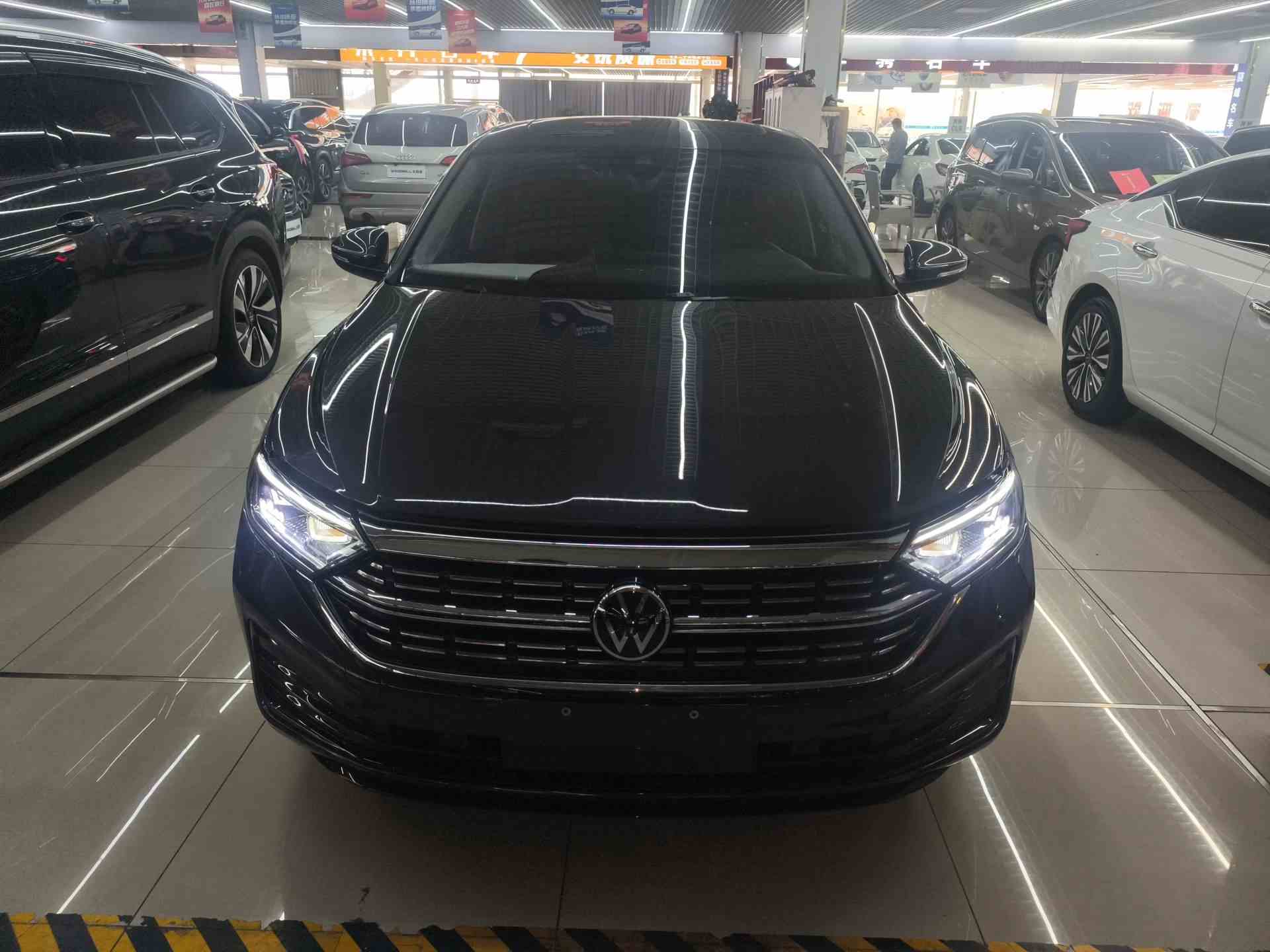 大众 速腾 2025款 300TSI DSG超越版(1)