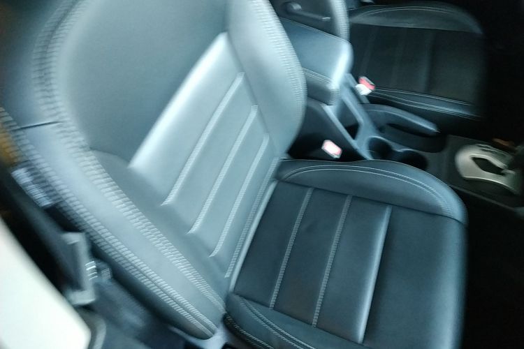 雷诺 科雷傲(进口) 2014款 改款 2.0L 两驱时尚版局部细节41