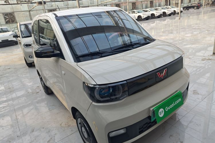 五菱汽车 宏光MINIEV 2021款 马卡龙臻享款 磷酸铁锂车身外观3