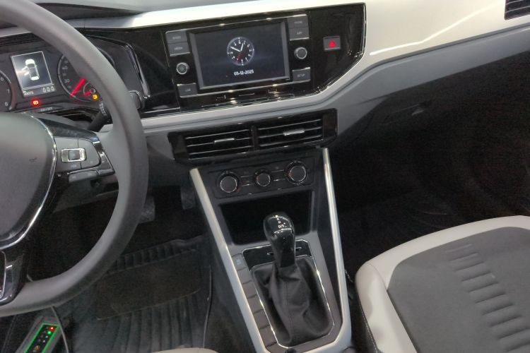 大众 Polo 2019款 Plus 1.5L 自动炫彩科技版局部细节16