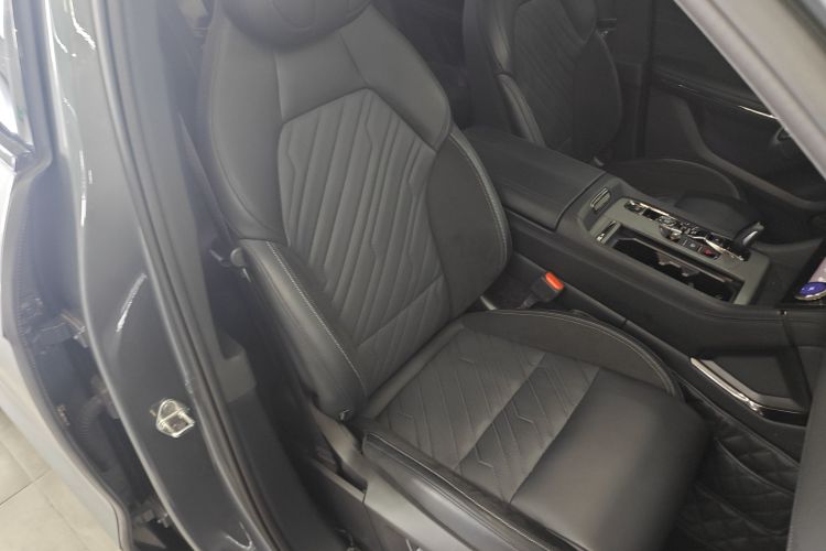 领克09 EM-P 2021款 2.0T PHEV Halo 六座局部细节41