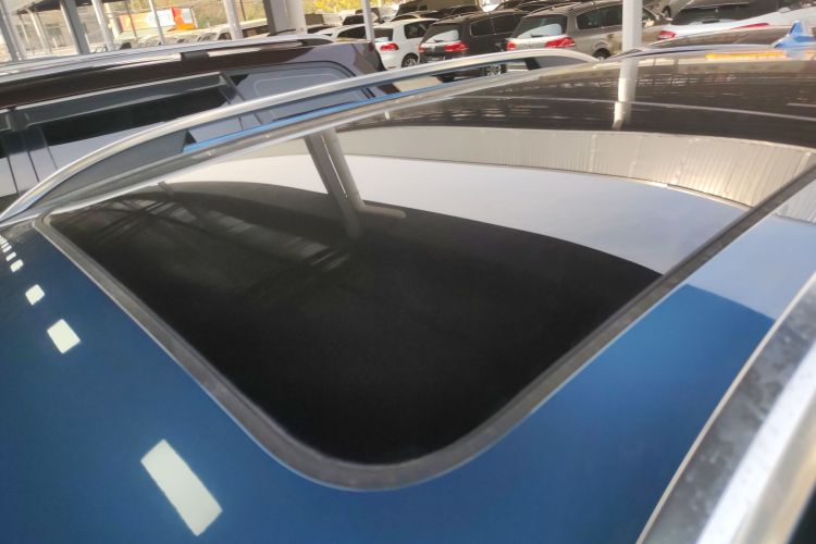 荣威RX5 2019款 20T 两驱自动4G互联铂金版局部细节57