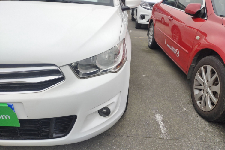 雪铁龙 爱丽舍 2015款 质尚版 1.6L 手动时尚型局部细节36