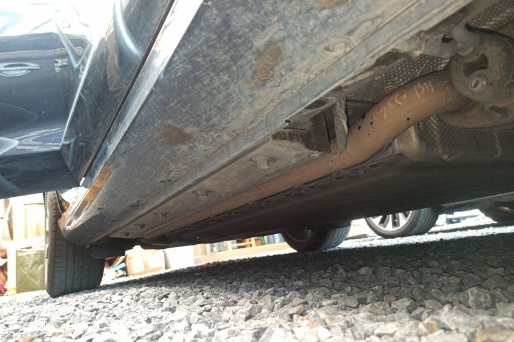 鸿蒙智行 问界M5 2022款 增程四驱性能版局部细节9001