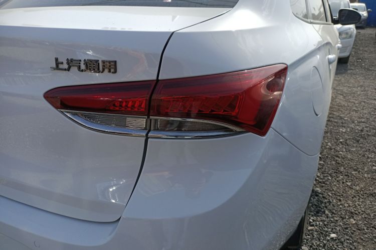 别克 英朗 2018款 15T 手动精英型 国V车身外观9