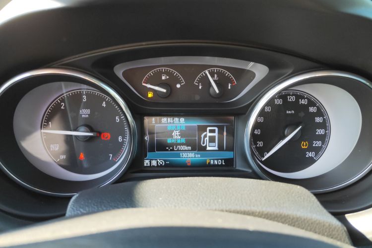 别克 昂科威 2019款 20T 两驱豪华型 国V中控内饰14