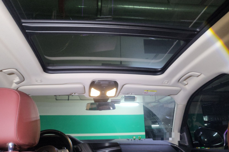 宝马X5 2022款 xDrive 30Li 尊享型M运动套装中控内饰22