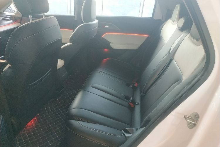 吉利几何E萤火虫 2024款 301km 星光中控内饰21