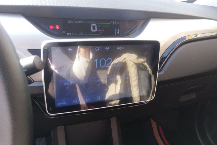 江铃集团新能源 易至EV3 2022款 小雷达悦跑型中控内饰16