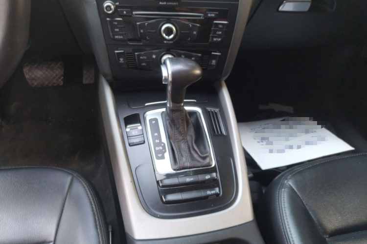 奥迪Q5 2013款 40 TFSI 进取型中控内饰18