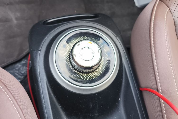 五菱汽车 五菱缤果 2023款 203km 舒享款中控内饰18