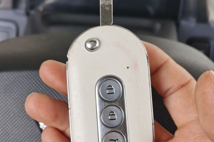 五菱汽车 宏光MINIEV 2022款 马卡龙臻享款 磷酸铁锂中控内饰7001