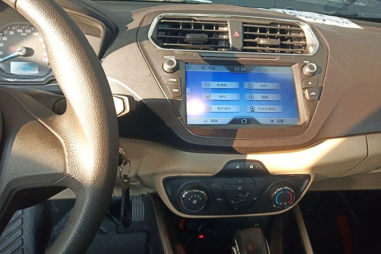 福特 福睿斯 2015款 1.5L 自动舒适型中控内饰16