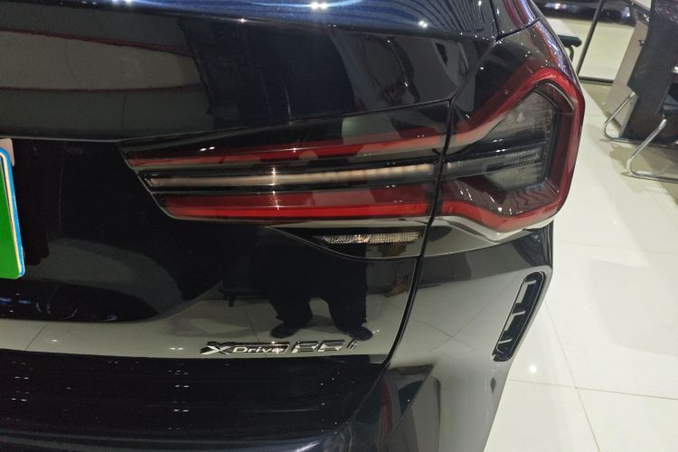 宝马X3 2022款 改款 xDrive25i M运动套装车身外观9