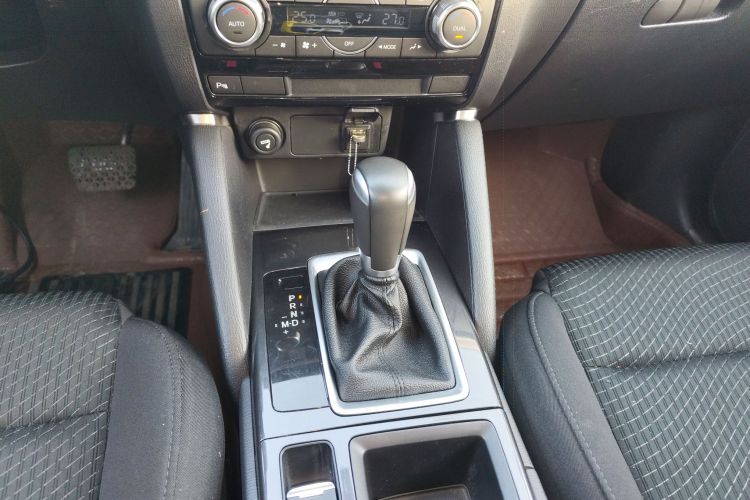 马自达CX-5 2015款 2.0L 自动两驱都市型中控内饰18