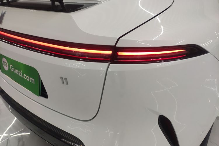 阿维塔11 2022款 超长续航双电机奢享版 4座车身外观9