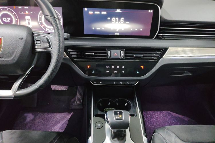 红旗HS5 2019款 2.0T 智联旗享四驱版中控内饰16