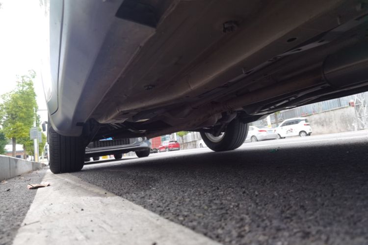 Jeep 指南者 2021款 220T 自动领先版局部细节9001