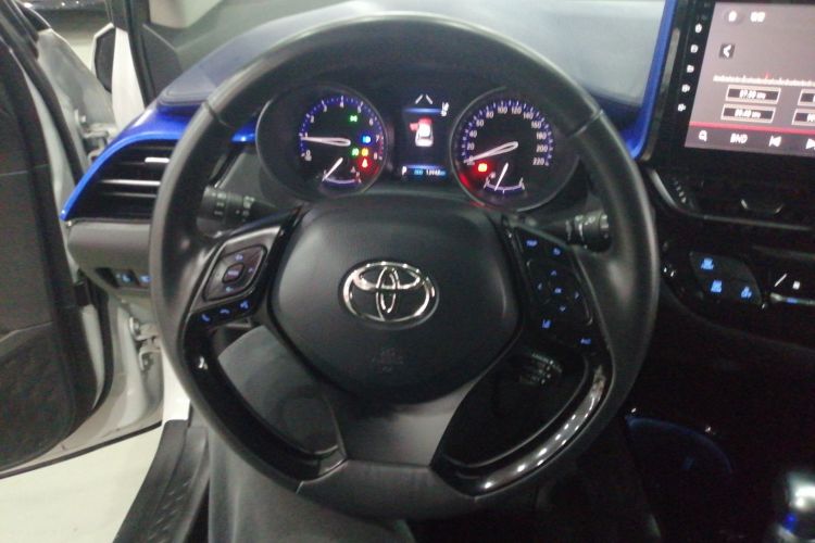 丰田C-HR 2021款 2.0L 豪华版局部细节13