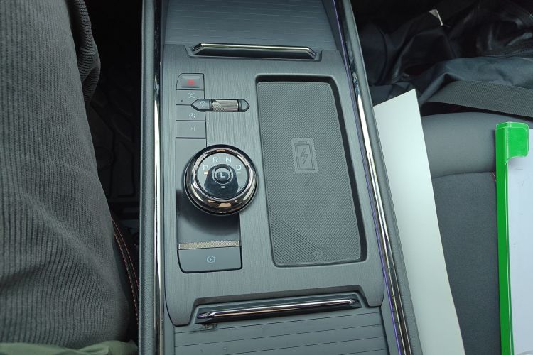 福特 蒙迪欧 2022款 EcoBoost 245 至尊型中控内饰18