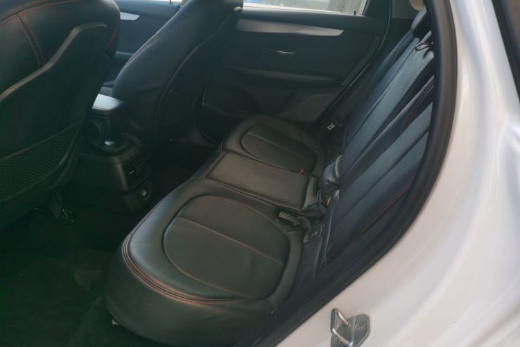 宝马2系旅行车(进口) 2015款 218i 领先型中控内饰21